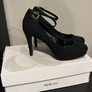 listing-status-banner